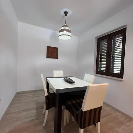 Ferienhaus Kamelija *