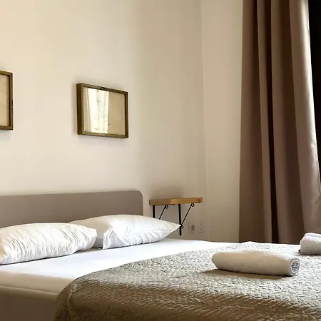 Kamelija * Budva